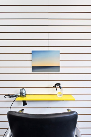 art-gallery-and-hairdressers-in-peckham